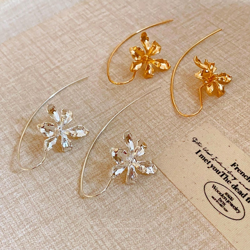 Dainty Ear Hook – Elegant Minimalist Earrings