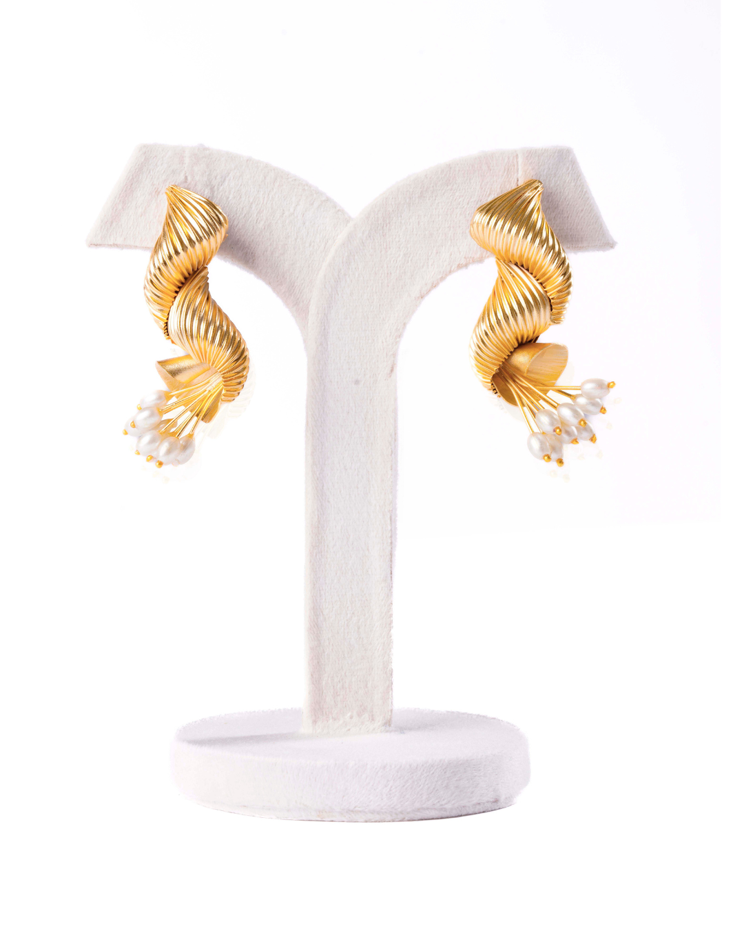 Golden Bouquet Earrings – Elegant 18K Gold-Plated Floral Earrings | Siiri Luxury Designer Jewelry